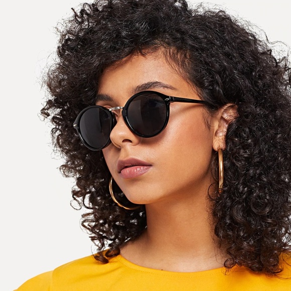 CAMILLE Vintage Style Round Cat-eye  Sunglasses - Picture 1 of 4